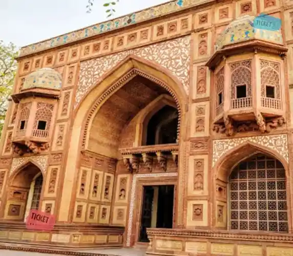 akbar tomb Entry fee