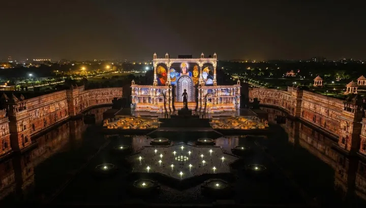Akshardham water show night view